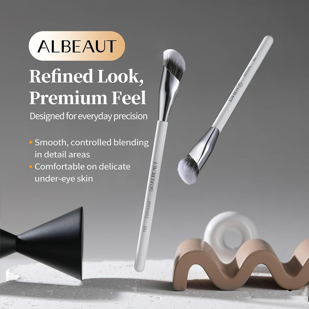 Concealer Brush, Angled under Eye Makeup Small Foundation Precision Face Blending Brush (193 Concealer Brush)